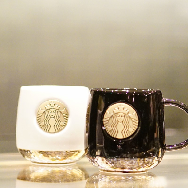 พร้อมส่ง！แก้วกาแฟ Starbucks Mug Classic Copper Medal ถ้วยน้ำสำนักงานของขวัญปีใหม่ ของขวัญ ถ้วยกาแฟ Starbucks ที่สวยงาม