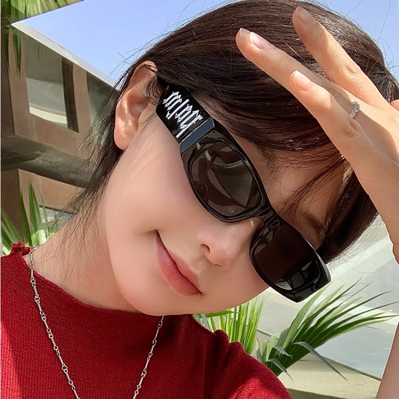 (HENGHA) แว่นตากันแดด กรอบเล็ก ลายตัวอักษร สีชมพู สไตล์พังก์ อเมริกัน Y2K