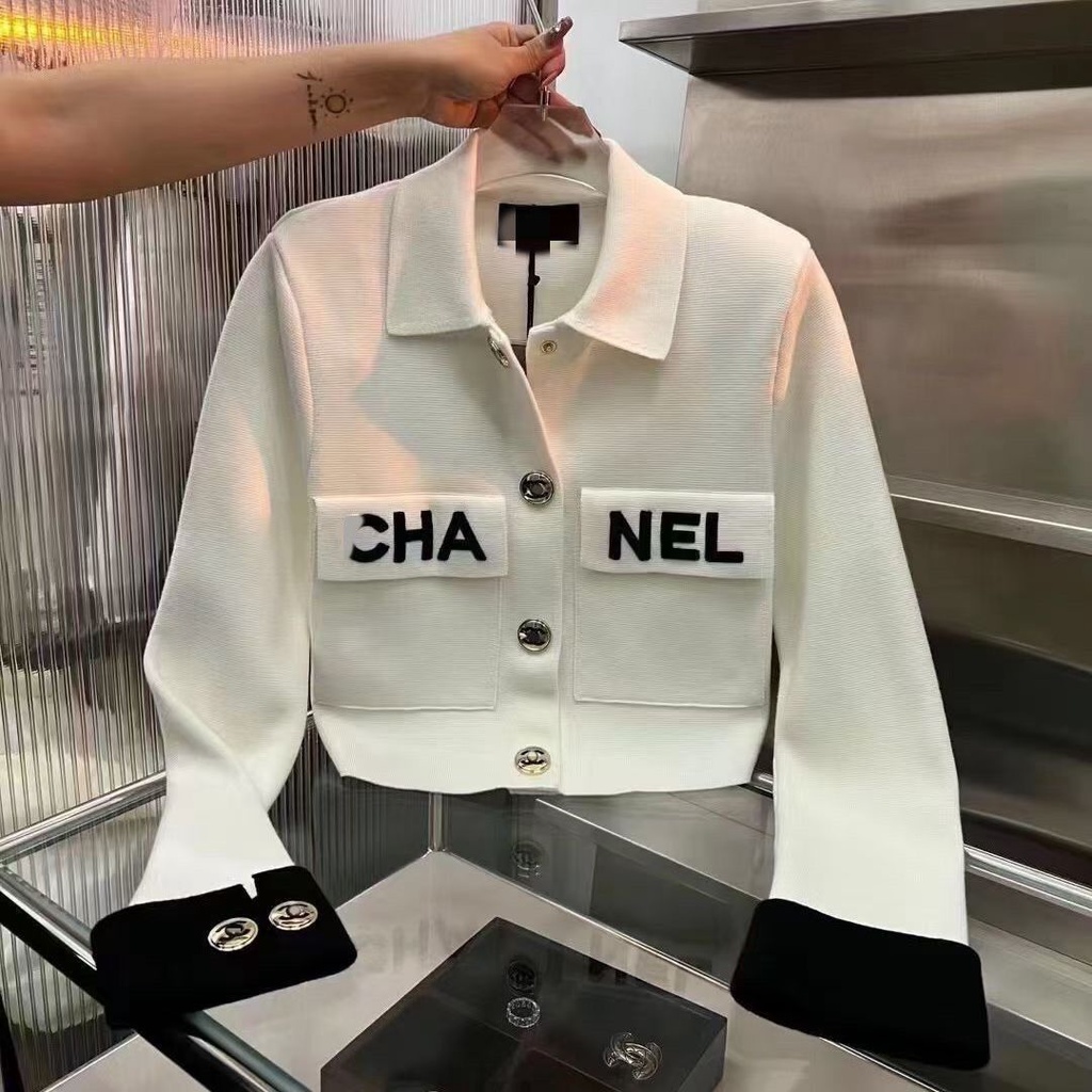 เสื้อคาร์ดิแกนกันหนาว ผ้าถัก แต่งกระดุมแถวเดียว แต่งหัวเข็มขัดโลหะ สีตัดกัน สไตล์เกาหลี
