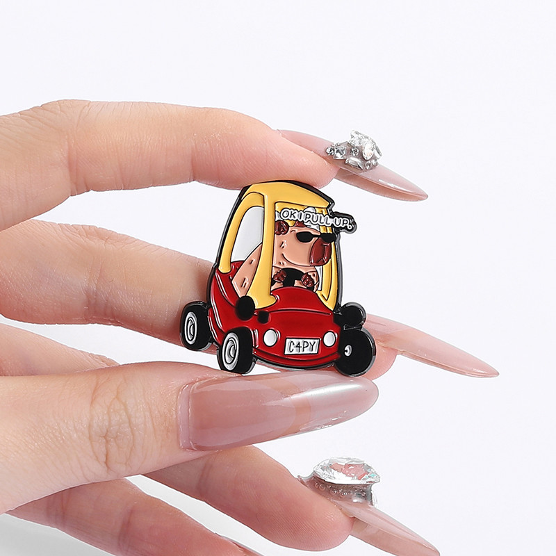 เข็มกลัดลายการ์ตูน Goose Capybara ขับรถ เคลือบเงางาม ตกแต่งเสื้อผ้าและกระเป๋าเป้ ของขวัญพร้อมมอบ - รูปที่ 2