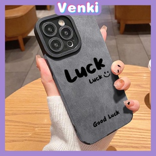 VENKI - เข้ากันได้สำหรับ เคสไอโฟน เคสไอโฟน11 เคส iphone 11กรณีนุ่มกันกระแทกหนังป้องกันกล้องเคสโทรศัพท์ที่เรียบง่ายสีดำภาษาอังกฤษโชคยิ้มเข้ากันได้กับ iPhone 14 13 Pro Max 12 Pro Max XR XS 7Plus 8Plus