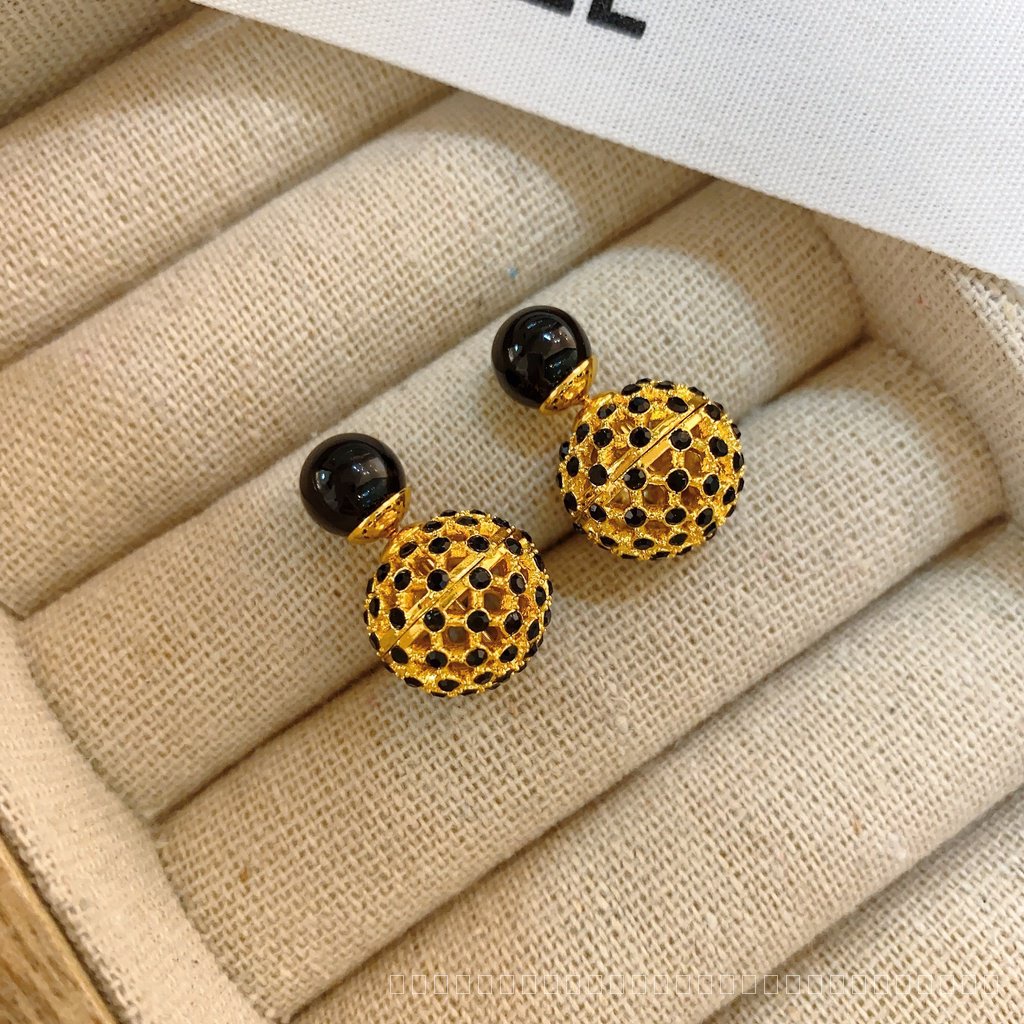 0911-YWLY Not fading New Diamond Pearl Stud Earrings Versatile Style Elegance Letter Earrings Court European and American Alphabet Letter Earrings Niche Gift Light luxury Retro KWCJ