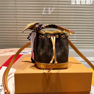 Womens bucket bag size 13*16cm genuine leather classic pattern fashion mini bag with box XGAS