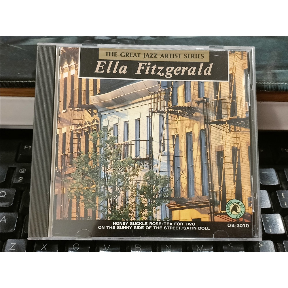 V10760: Ella Fitzgerald / unpacking