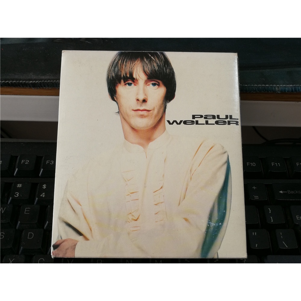 V10854:Paul W elen / unpacking