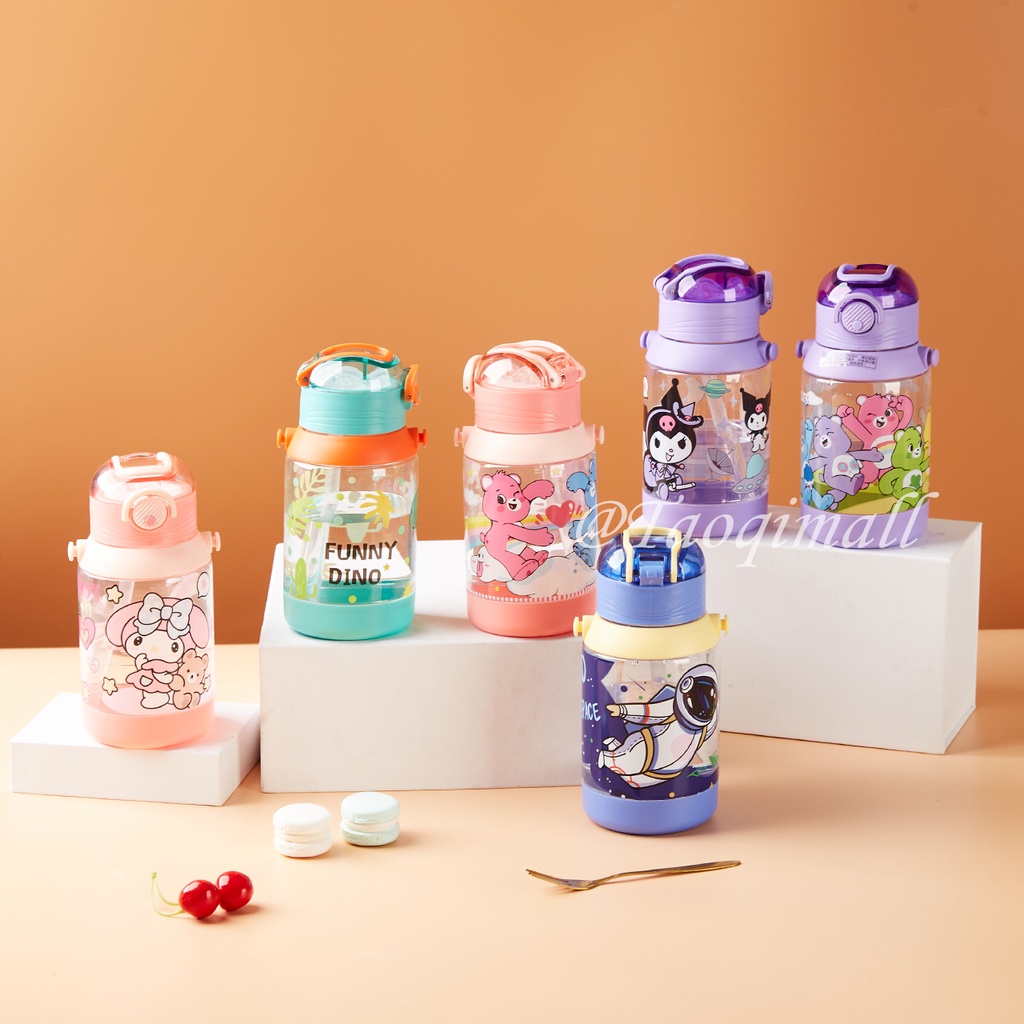 ขวดน้ําพลาสติก จุน้ําได้เยอะ ลายการ์ตูน พร้อมหลอดดูด สําหรับเด็กนักเรียน SH077