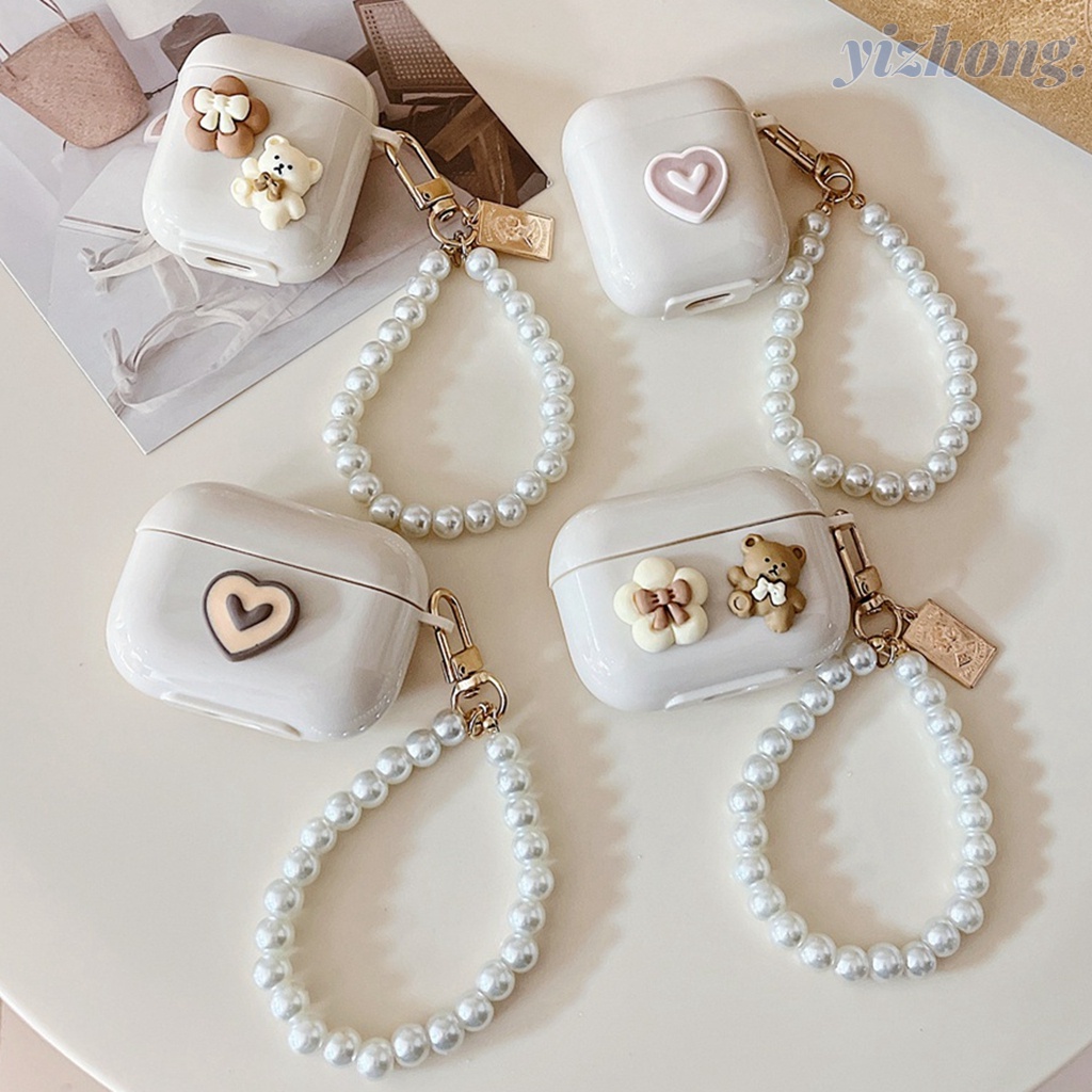เคสหูฟัง TPU นิ่ม กันหาย ลายดอกไม้ หมี สีเบจ พร้อมสายโซ่คล้อง ประดับมุก สําหรับ Airpods Pro 2 3 1