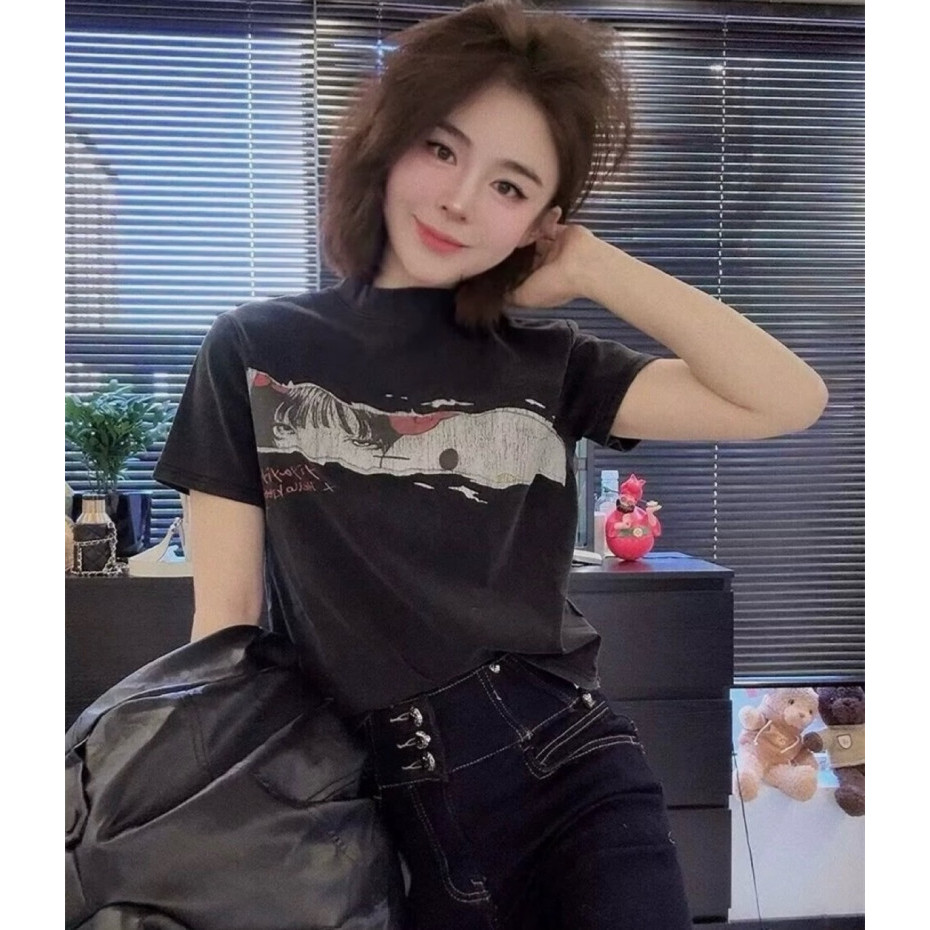 เสื้อยืดพอดีตัว yoyo kt slim teeผ้าฟอกสีไม่ดำสนิท พิมพ์ลายคาดกลางอก