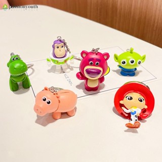 พวงกุญแจ จี้ตุ๊กตา Toy Story Buzz Lightyear Strawberry Bear สามตา สําหรับเด็กผู้ชาย