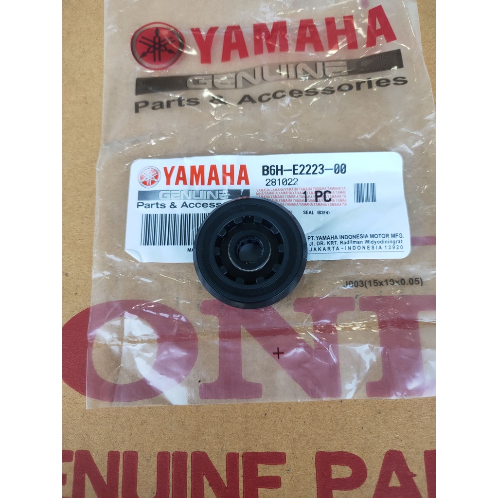B6H-E2223-00ซีลกันน้ำมัน,ซีลปั๊มน้ำแท้ HONDA AEROX 2021,LEXI S 2019,NMAX155 2021,จำนวน1ชิ้น อะไหล่แท