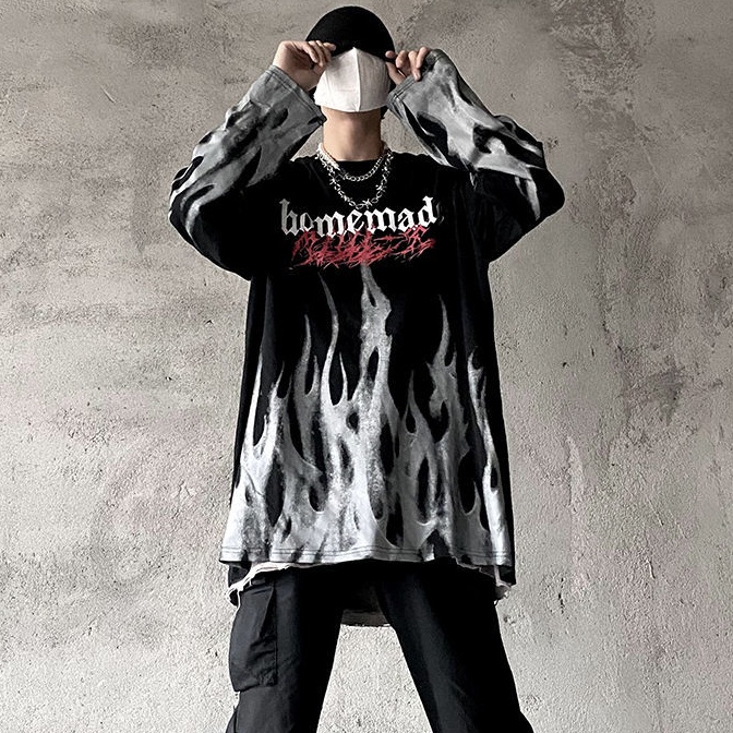 เสื้อยืดแขนยาว พิมพ์ลายเปลวไฟ ทรงหลวม ขนาดใหญ่ สไตล์ฮิปฮอป แฟชั่นฤดูใบไม้ร่วง สําหรับผู้ชาย