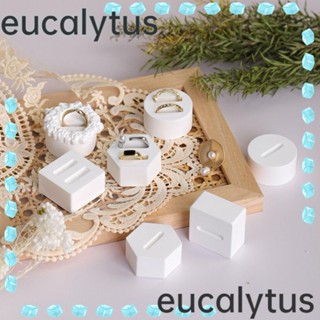 Eucalytus1 ชั้นวางเครื่องประดับ แหวนยิปซั่ม สีขาว น้ําหนักเบา สะดวก สําหรับถ่ายภาพ