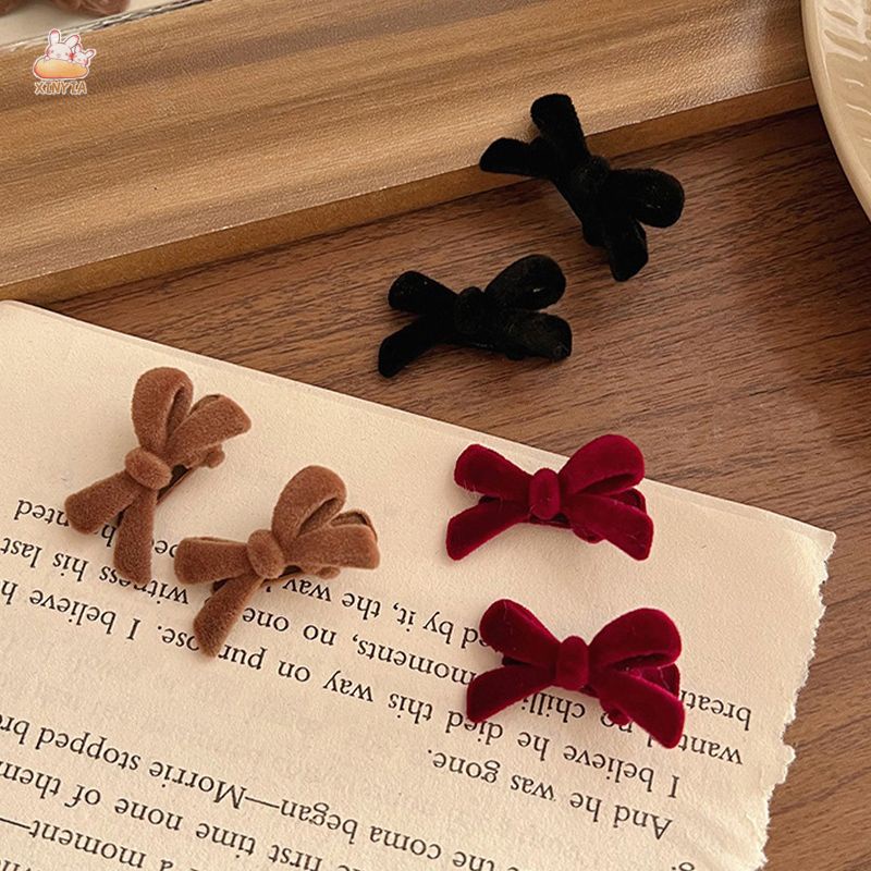 🎀🎀2 ชิ้น กิ๊บติดผมหน้าม้า ขนาดเล็ก เข้ากับทุกการแต่งกาย แฟชั่นฤดูใบไม้ร่วง และฤดูหนาว 2024【XINYIA】