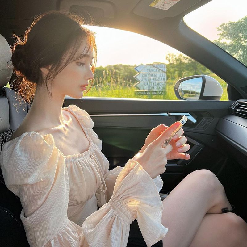 เสื้อเชิ้ตแขนทรัมเป็ต ผ้าชีฟอง คอสี่เหลี่ยม ขนาดเล็ก สไตล์แฟรี่ แฟชั่นฤดูใบไม้ผลิ สําหรับผู้หญิง
