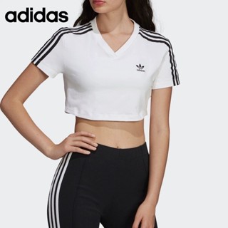 Adidas ของแท้ 100% เสื้อยืดคอวี แขนสั้น ลายทาง เอวสูง ทรงสลิมฟิต สําหรับผู้หญิง DV2620