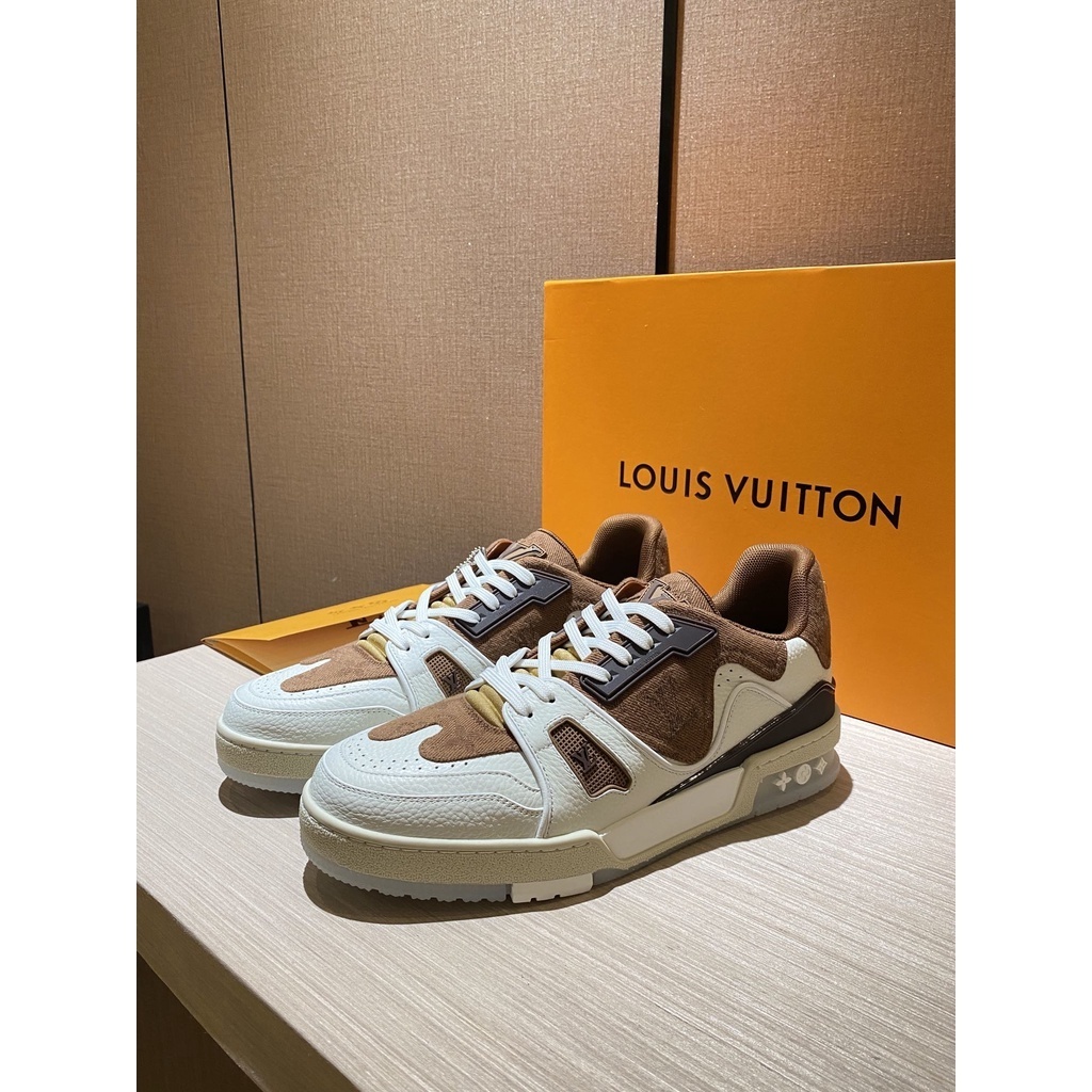 รองเท้าผ้าใบผู้ชาย Louis Vuitton คุณภาพสูง Monogram Leather Casual