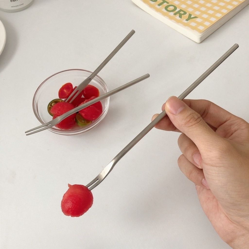 HERA ส้อมสแตนเลส สําหรับจิ้มผลไม้ ช้อนส้อม Stainless Steel Fruit Fork Cutlery