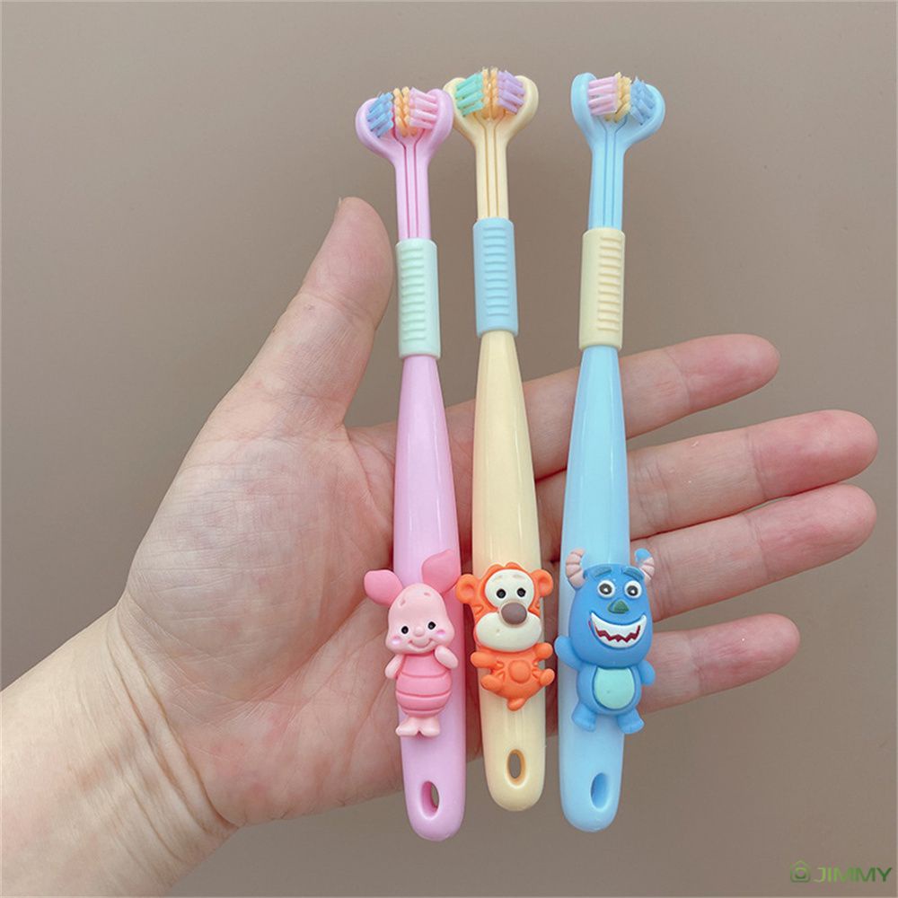 แปรงสีฟันขนเป็ดน่ารัก 3D หัวเล็ก ขนแปรงนุ่มพิเศษ สามด้าน สําหรับเด็กอายุ 2-12 ปี