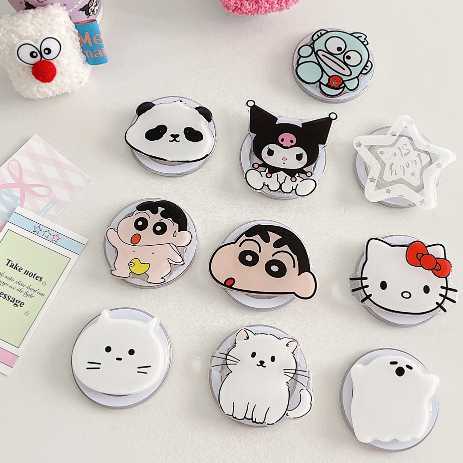 SANRIO ขาตั้งโทรศัพท์มือถือ แบบแม่เหล็ก ลายการ์ตูนชินจังน่ารัก พับได้ กันตก สําหรับแท็บเล็ต