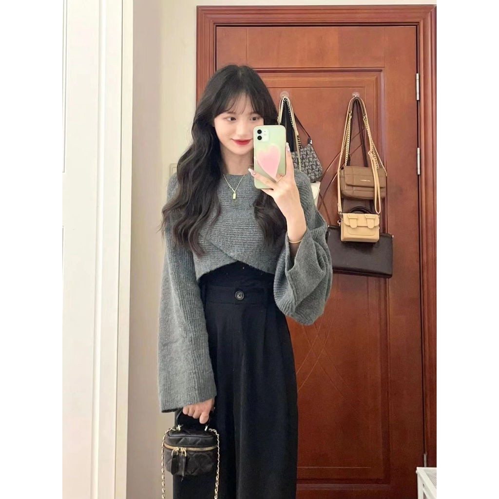 เสื้อถักสั้นสำหรับหญิงแบบวินเทจฝรั่งเศส ดีไซน์ปิดไหล่และหลวมสบาย ไม่สมมาตรบน อุ่นในฤดูใบไม้ร่วง