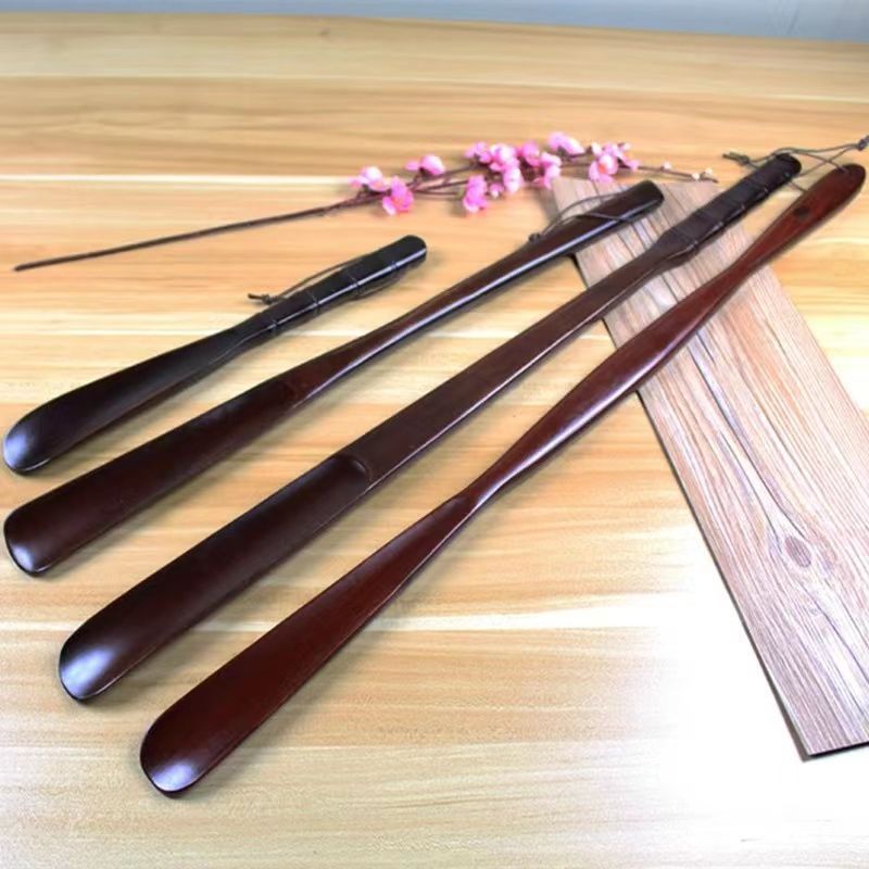 ♚แตรรองเท้า♚ ไม้เนื้อแข็ง Shoehorn ในครัวเรือนด้ามยาวผู้สูงอายุหญิงตั้งครรภ์ไม่โค้งงอกว่า Shoehorn สวมใส่รองเท้า Handy เครื่องมือไม้ Sho