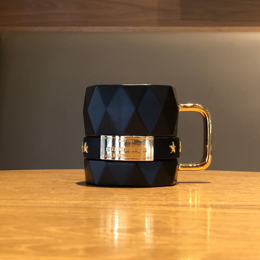 Starbucks Spot New Products Christmas Limited Black Gold Rivet Holster Bracelet Crossbody Cup Sleeve Chain Bag Mug