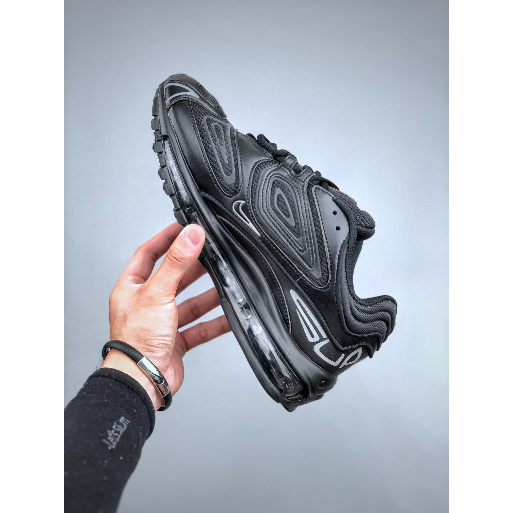 Supreme x Nike Air Max 98 TL SP รองเท้าวิ่งตัดต่ำรองเท้าผ้าใบกีฬาลำลองสำหรับผู้ชายผู้หญิงสีดำ  เป็น