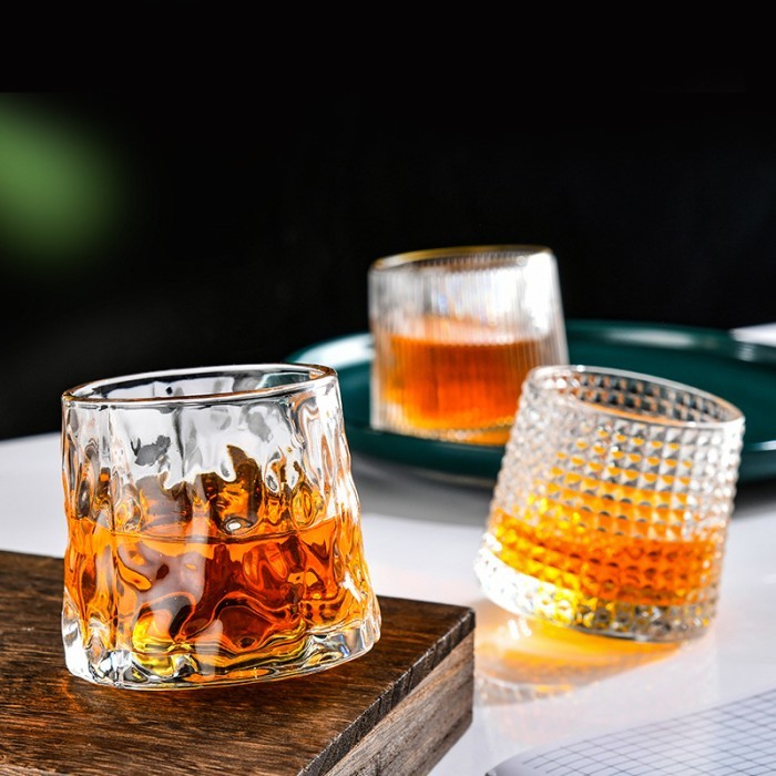 Whisky Wobble Spinning Rock Glass 150ml Line Square Tree Motif YJ101