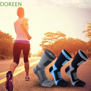 Doreen ถุงเท้าข้อยาว แบบหนา สวมใส่สบาย แยกนิ้วเท้า เหมาะกับฤดูหนาว เรียบง่าย สําหรับผู้ชาย