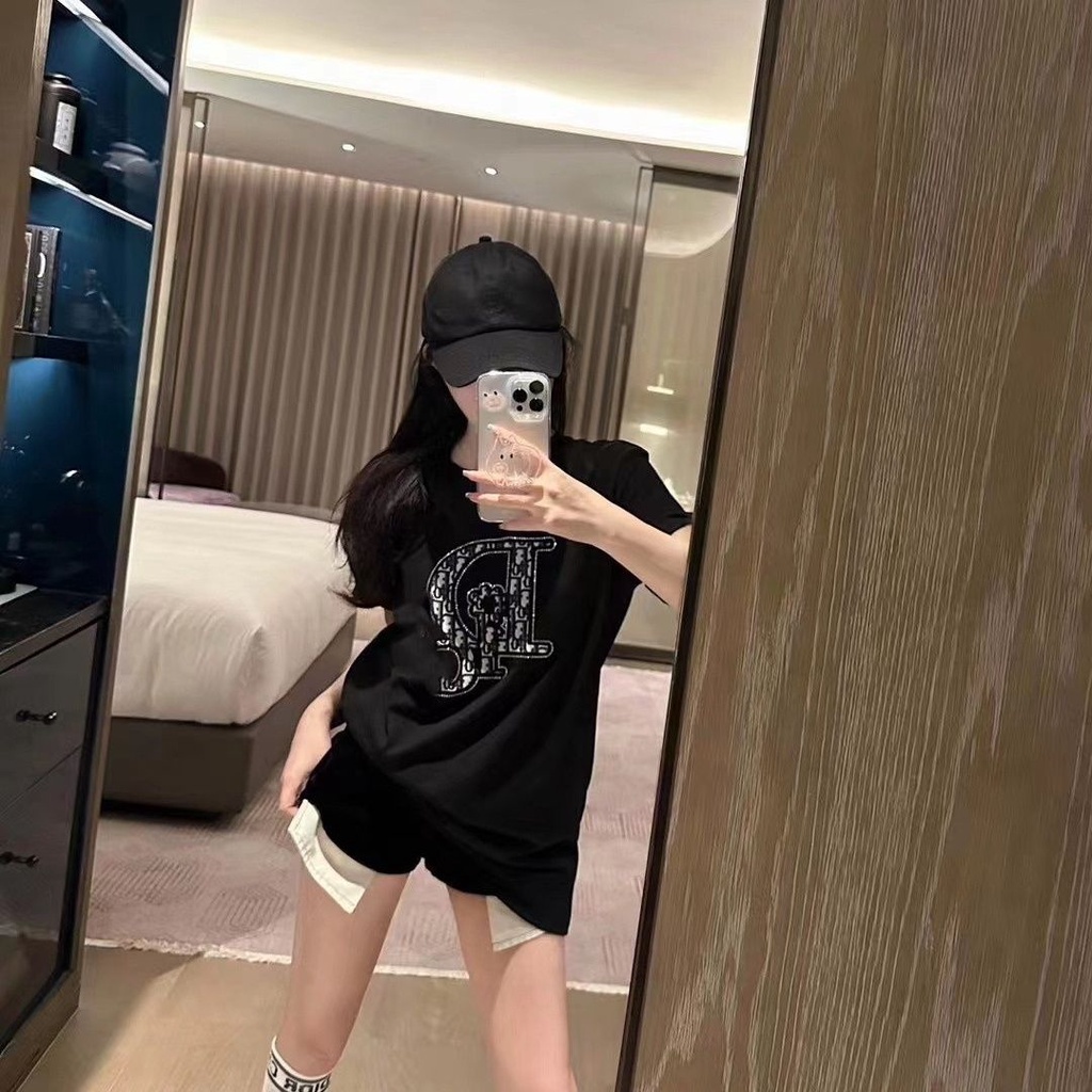 23ต้นฤดูใบไม้ผลิฤดูร้อนสไตล์ใหม่คลาสสิกปัก Presbyopic DO-iRS ตัวอักษรผ้าฝ้ายเสื้อยืดผู้ชายผู้หญิงสไตล์เดียวกันหลวมป้ายคอปก + Tag - รูปที่ 5