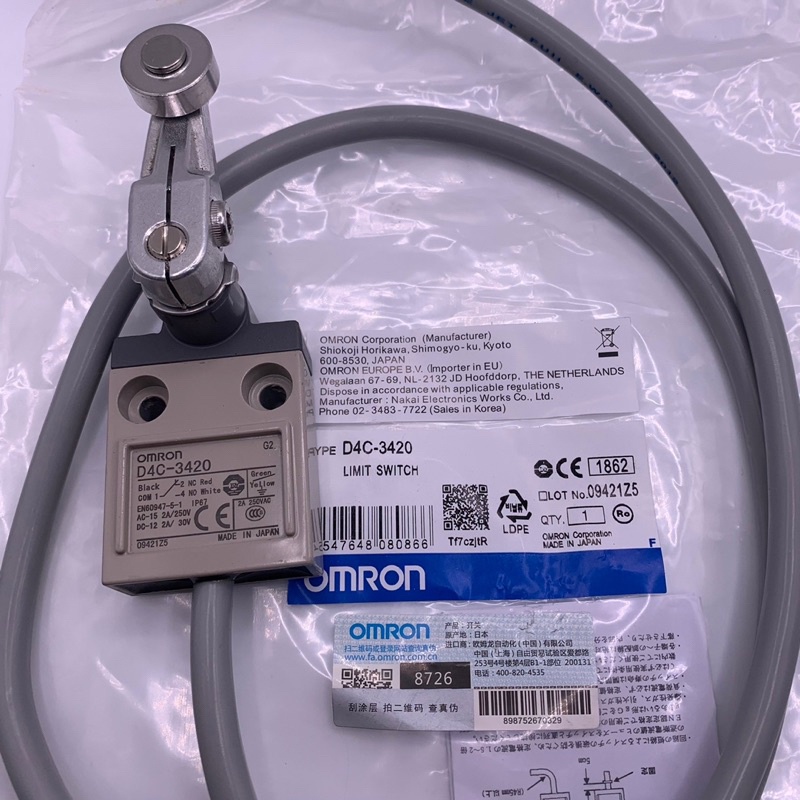 D4C-3420 OMRON D4C-3420 LIMIT SWITCH D4C-3420  LIMIT SWITCH จาก ไทย