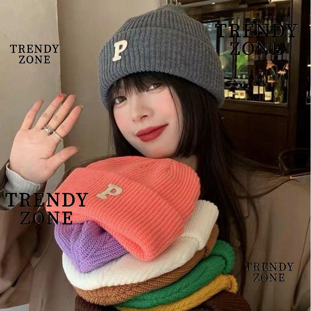 Trendyzone หมวกบีนนี่ ผ้าขนแกะถัก ให้ความอบอุ่น ลายตัวอักษร P ให้ความอบอุ่น แฟชั่นฤดูหนาว สําหรับผู้หญิง