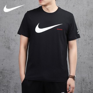 Nike เสื้อยืดลําลอง แขนสั้น คอกลม พิมพ์ลายตะขอ ขนาดใหญ่ ระบายอากาศ ของแท้ 100% เหมาะกับฤดูร้อน สําหรับผู้ชาย CK2253