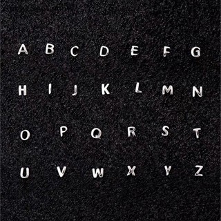 [SpringSAutumnW] ต่างหูสตั๊ด จี้ตัวอักษร A-Z ขนาดเล็ก 26 A-Z เครื่องประดับแฟชั่น เรียบง่าย สําหรับผู้หญิง 1 คู่ [TH]