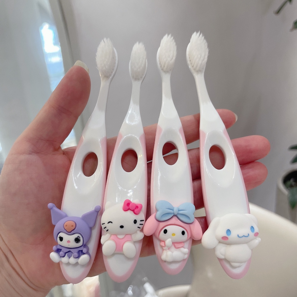 แปรงสีฟันเด็กซิลิโคนลายการ์ตูน Kuromi & Hello Kitty ดูแลช่องปาก แปรงฟันนุ่ม ชุดแปรงสีฟัน