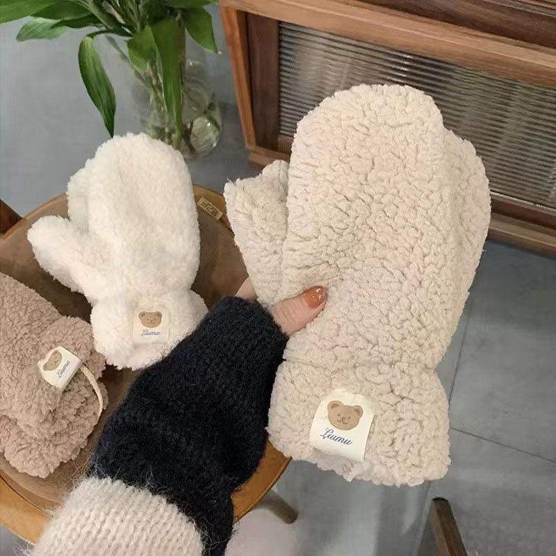 ถุงมือ ผ้ากํามะหยี่ขนนิ่ม หนา ปักลายหมี ให้ความอบอุ่น เหมาะกับฤดูหนาว กลางแจ้ง สําหรับผู้หญิง นักเรียน