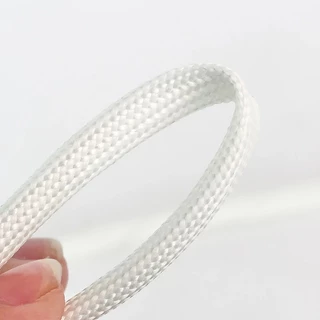 ท่อไฟเบอร์อ่อนถักสีขาวสายฉนวนกันความร้อน600°C ท่อไฟเบอร์กลาส Sleeving อุณหภูมิสูงขนาด 1-50 มม. เส้นผ่านศูนย์กลาง