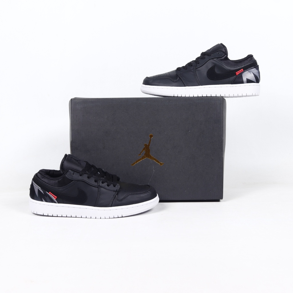 Nike Air Jordan 1 Low PSG รองเท้าผ้าใบสีดำ Classic