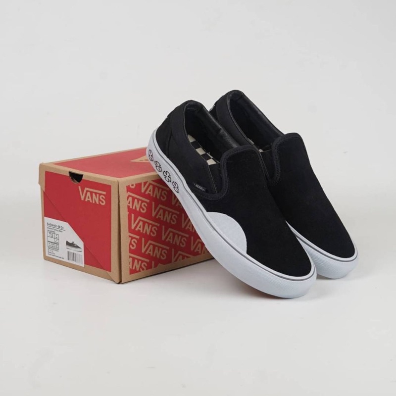 Sepatu Vans Slip On Pro Independent Black White Sneakers