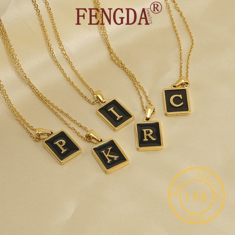 FENGDA 18K Square Black Epoxy Letter สร้อยคอสี่เหลี่ยมเหล็กไทเทเนียม
