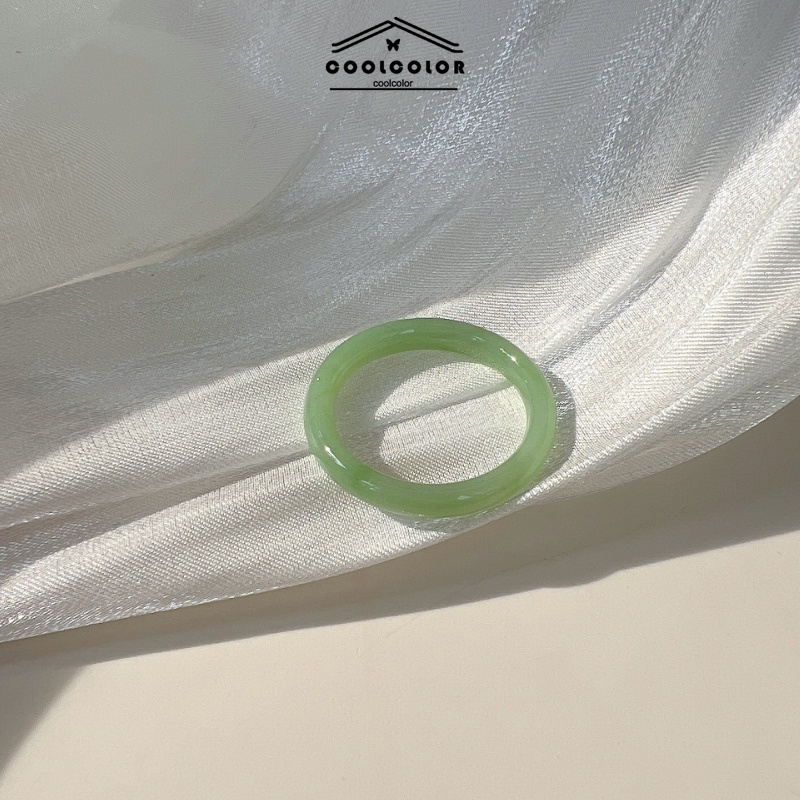 แหวนหยกชาเขียว Qingmei สำหรับสุภาพสตรี Niche Supreme Ring แฟชั่นบุคลิกภาพแหวนชุดโบราณ.COD