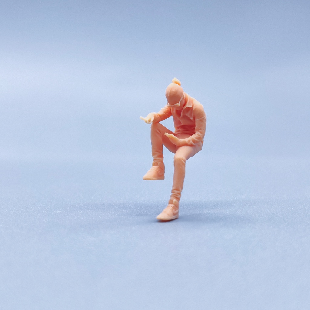 [Uh Hum Model] โมเดลตุ๊กตาจิ๋ว 1: 64 1: 43 สีขาว V421