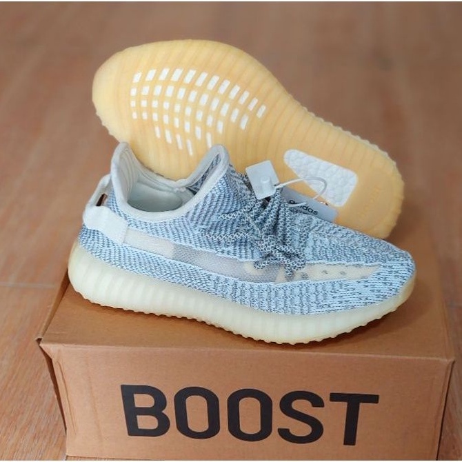 Adidas Yeezy Boost 350 V2 YEEZY BOOST รองเท้า new