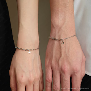 Arnaé Archive Daylight Star / สร้อยข้อมือพระจันทร์เสี้ยว Unisex สร้อยข้อมือคู่สแตนเลสพรีเมี่ยมป้องกันสนิม