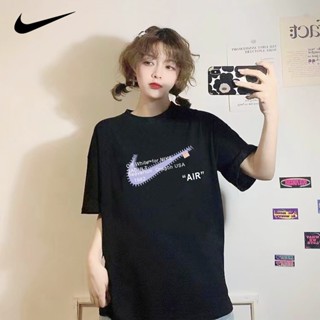 [ขายดี พร้อมส่ง] Nike เสื้อยืดลําลอง แขนสั้น ทรงหลวม พิมพ์ลาย 100% ใส่สบาย แฟชั่น สําหรับทุกเพศ