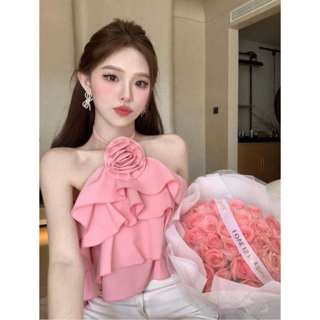 60136 SBT เสื้อเกาะอกประดับระบายชั้นๆ มีสายคล้องคอผูกแบบเอง มีหลายสีให้เลือก ประดับดอกกุหลาบช่วงอกเสื้อ สินค้าพร้อมส่ง