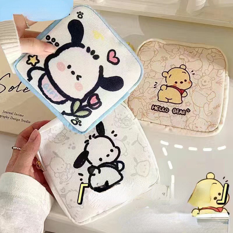 SANRIO กระเป๋าใส่เหรียญ ผ้าอนามัย ขนาดใหญ่ จุของได้เยอะ แบบพกพา ลายการ์ตูนหมีพูห์ ซานริโอ้