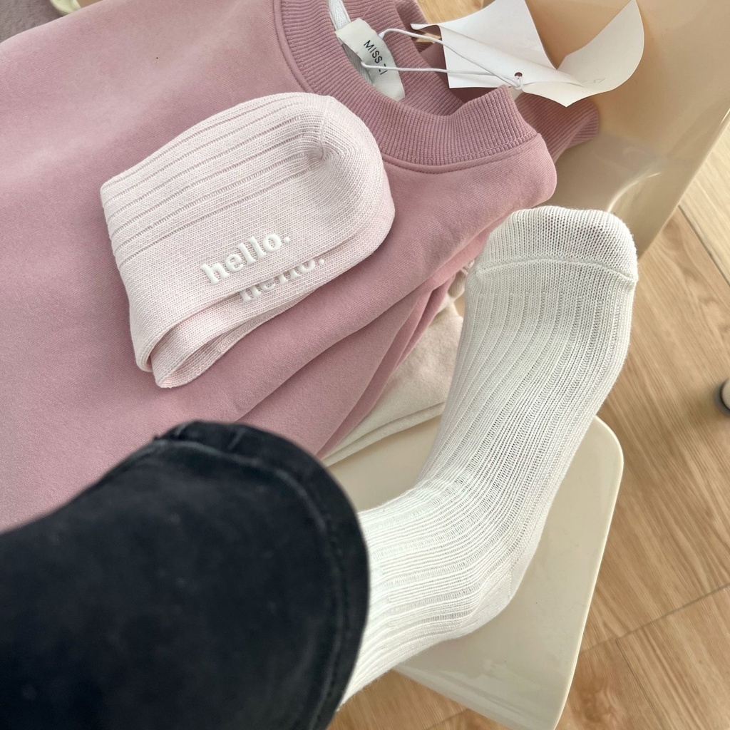 ถุงเท้ากีฬา ดูดซับเหงื่อได้ดี พิมพ์ลายตัวอักษร สีมาการอง สําหรับผู้หญิง - รูปที่ 2