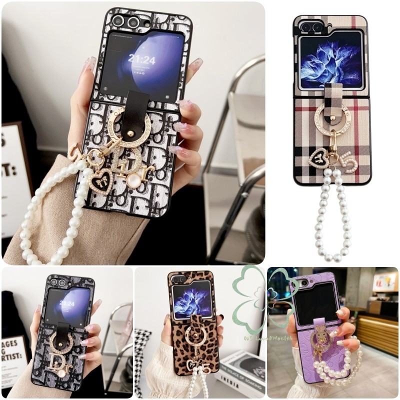Retro พิมพ์สร้อยข้อมือลูกปัดซองหนัง Samsung Galaxy Z Flip 6 Z Flip 5 Z Flip 4 Z Flip 3 Casing Loveheart Letter แหวนเพชร Flip5 Flip4 Flip3