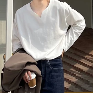 เสื้อยืดแขนยาว คอวี ทรงหลวม สีพื้น เข้ากับทุกการแต่งกาย แฟชั่นฤดูใบไม้ผลิ และฤดูร้อน สไตล์เกาหลี สําหรับผู้ชาย